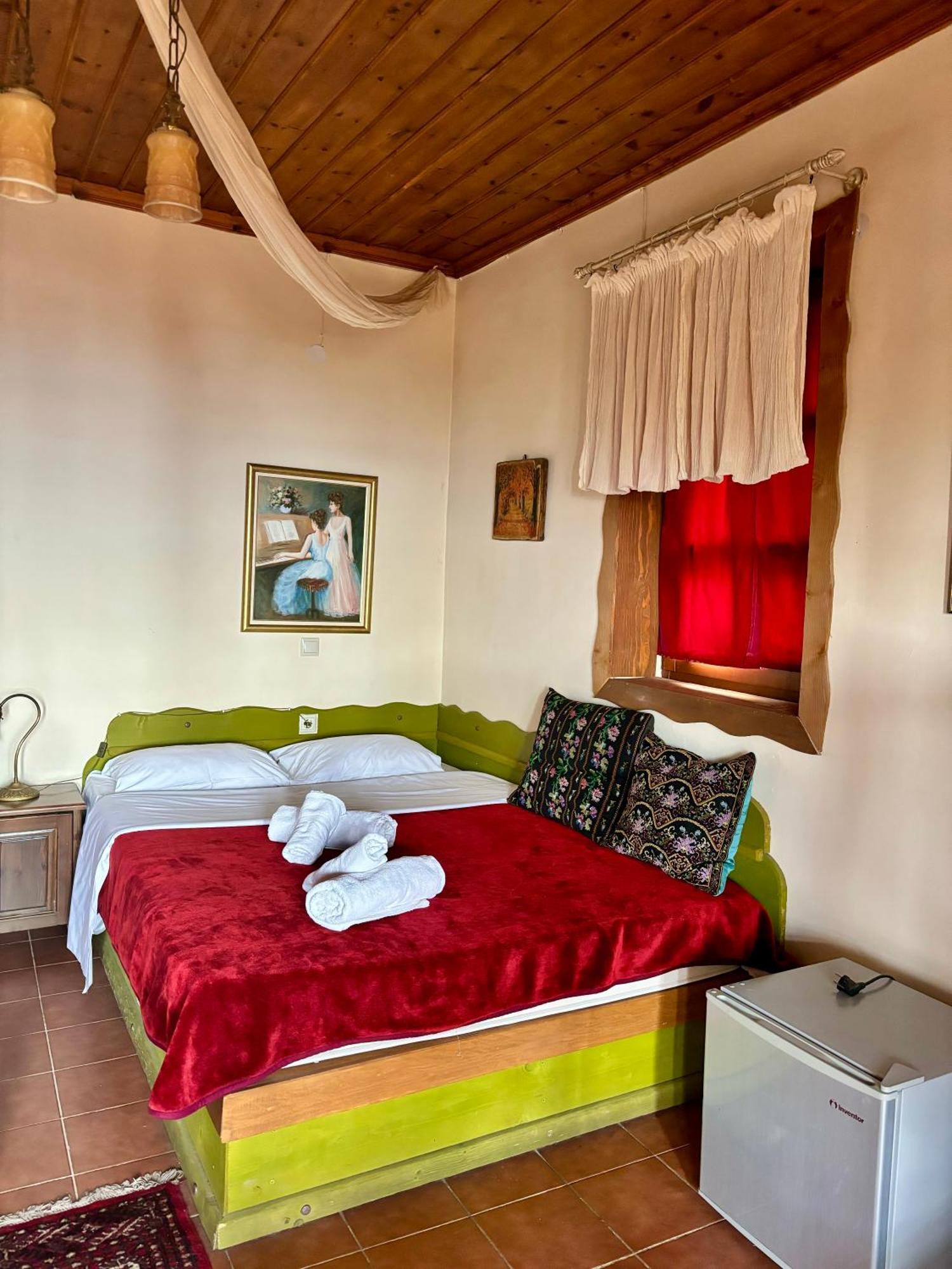 Iaspis Guesthouse Sidhirokhórion Extérieur photo