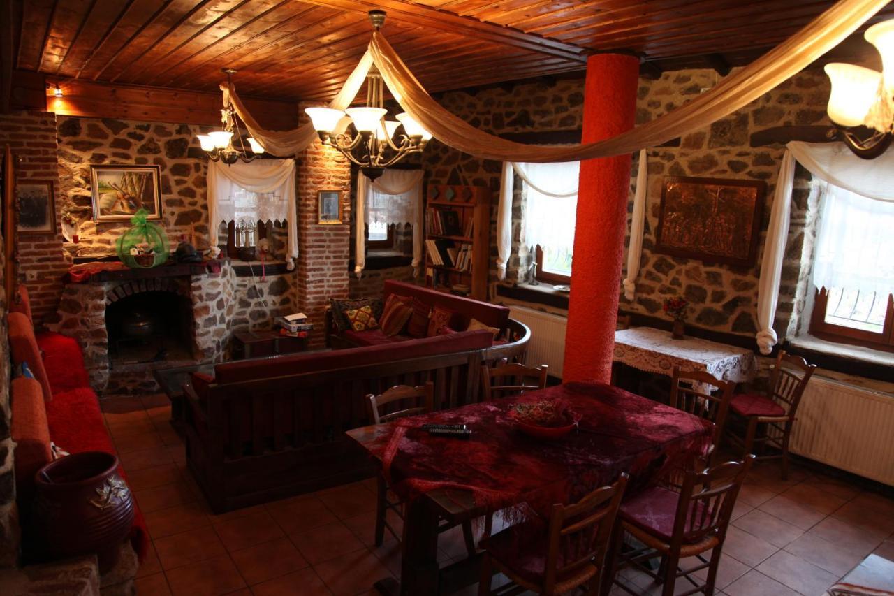 Iaspis Guesthouse Sidhirokhórion Extérieur photo